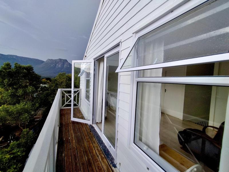 1 Bedroom Property for Sale in Hout Bay Western Cape